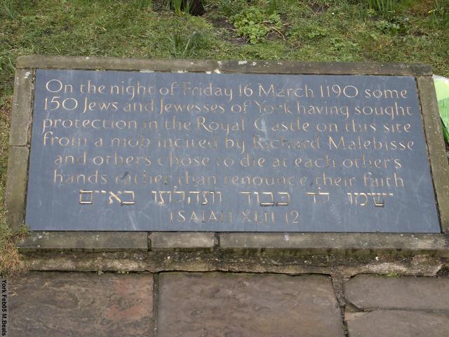 PICT5336-Cliffords_Tower_history_plaque