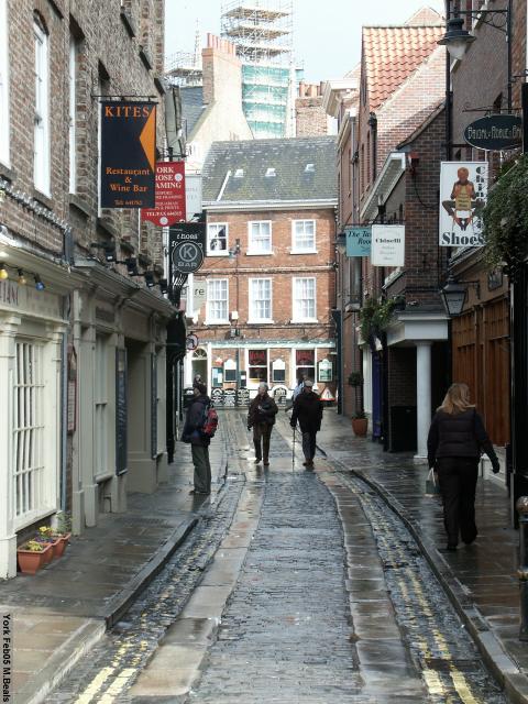 PICT5361-Retail_near_the_Shambles